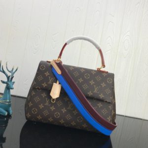 LOUIS VUITTON CLUNY BB BAG<br>루이비통 클루니 BB 백<br>[32×22.5x12cm 이태리가죽]