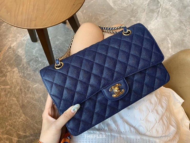 CHANEL CLASSIC FLAP BAG 샤넬 클래식 플랩 백