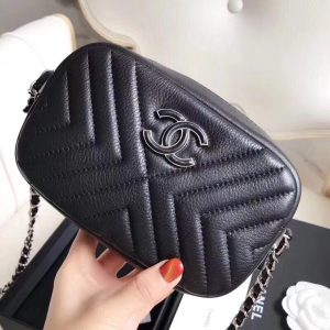 CHANEL CC CALFSKIN CAMERABAG<br>샤넬 CC 카프스킨 카메라백<br>[18x11x6cm]