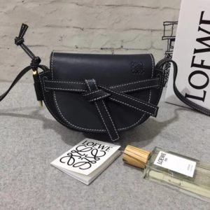 LOEWE GATE CROSS BAG<br>로에베 게이트 크로스백<br>[15×12.5x8cm]