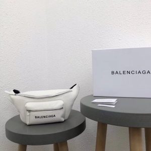 BALENCIAGA EVERYDAY BELT BAG<br>발렌시아가 에브리데이 벨트백