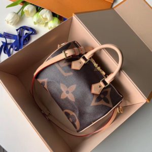 LOUIS VUITTON SPEEDY BANDOULIERE 30<br>루이비통 스피디 반둘리에 25<br>[25x19x15cm]