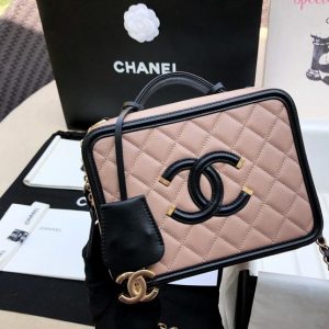 CHANEL VENITY BAG<br>샤넬 베니티 코스메틱 백<br>[21cm 캐비어 이태리 송아지가죽]