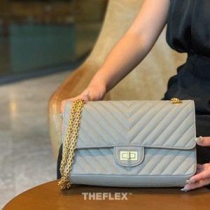 CHANEL 2.55 FLAP BAG<br>샤넬 2.55 플랩 백<br>[24cm 정품가죽]