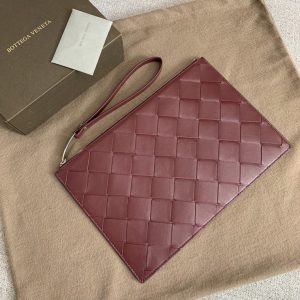 BOTTEGA VENETA POUCH BAG <br>보테가 베네타 파우치 백