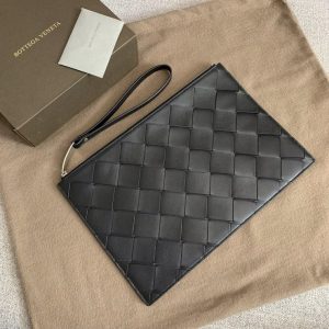 BOTTEGA VENETA POUCH BAG <br>보테가 베네타 파우치 백