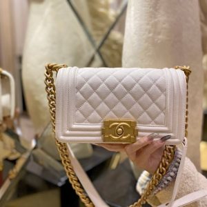 CHANEL BOY FLAP BAG <br>샤넬 보이 플랩 백<br>[20cm 정품가죽]