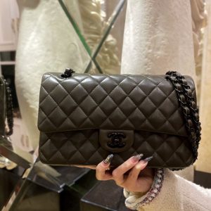 CHANEL CLASSIC FLAP BAG<br>샤넬 클래식 플랩 백<br>[25cm 정품가죽]