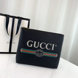 GUCCI PRINT LOGO POUCH<br>구찌 프린트 로고 파우치<br>[30×24.5x4cm 이태리가죽]