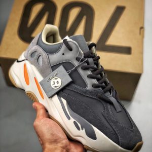 ADIDAS YEEZY BOOST 700 MAGNET<br>아디다스 이지 부스트 700<br><i>남녀공용 36-46 SIZE 최상급</i>