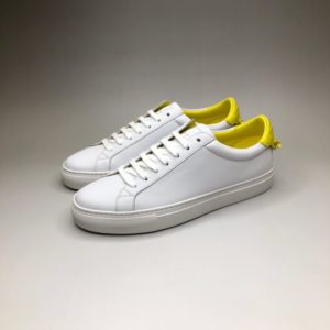 GIVENCHY URBAN STREET SNEAKERS<br>지방시 어반 스트리트 스니커즈<br><i>38-44 SIZE</i>