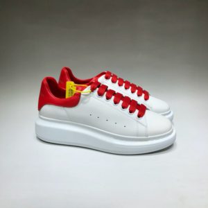 ALEXANDER MCQUEEN OVERSIZED SNEAKERS<br>알렉산더 맥퀸 오버솔 스니커즈<br><i>35-44 SIZE 최상급</i>