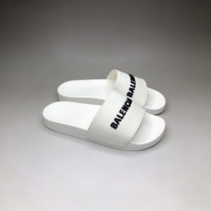 BALENCIAGA TPU SLIPPER<br>발렌시아가 TPU 소재 슬리퍼<br><i>35-45 SIZE</i>