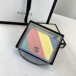 GUCCI GG MARMONT WALLET<br>구찌 GG 마몬트 지갑<br><i>11x8x3cm 이태리가죽</i>