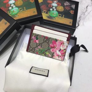 GUCCI GG SUPREME CARD WALLET<br>구찌 GG 수프림 카드 지갑<br><i>10x7cm</i>