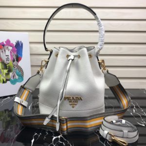 PRADA BUCKET BAG<br>프라다 버킷백<br>[21x25x15cm]