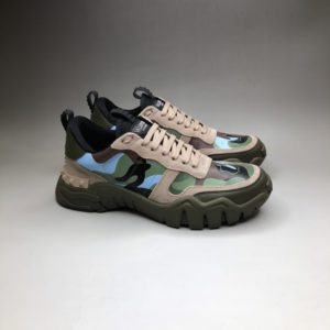 VALENTINO ROCKRUNER CAMOUFLAGE SNEAKER<br>발렌티노 락러너 카모플라쥬 스니커즈<br><i>남녀공용 35-44 SIZE 제작+3일</i>