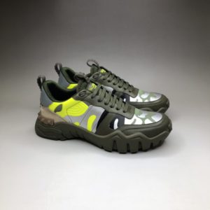 VALENTINO ROCKRUNER CAMOUFLAGE SNEAKER<br>발렌티노 락러너 카모플라쥬 스니커즈<br><i>남녀공용 35-44 SIZE 제작+3일</i>