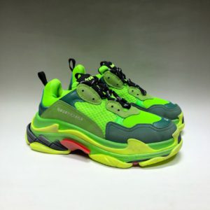 BALENCIAGA TRIPLE S<br>발렌시아가 트리플 S 스니커즈<i>35-45 SIZE 최상급</i>