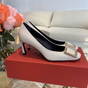 ROGER VIVIER PUMPS<br>로저비비에 펌프스<br><i>35-40 SIZE 굽 7cm</i>