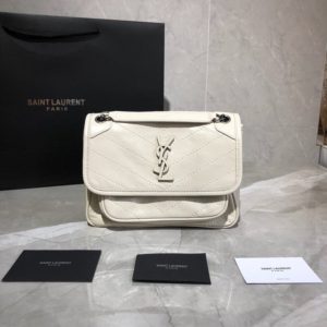 YSL NIKI SHOULDER BAG<br>입생로랑 니키 숄더백<br><i>22×16.5x12cm 이태리소가죽</i>