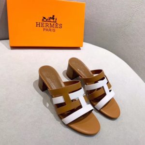 HERMES AMICA SANDAL<br>에르메스 아미카 샌들<br><i>35-42 SIZE 굽5.5cm</i>