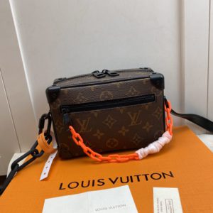 LOUIS VUITTON SOFT TRUNK BAG<br>루이비통 소프트 트렁크 백<br>[18.5x13x8cm]