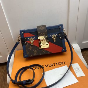 LOUIS VUITTON PETITE MALLE TRUNK BAG<br>루이비통 쁘띠뜨 말 트렁크 백<br>[20×12.5x5cm 이태리가죽]