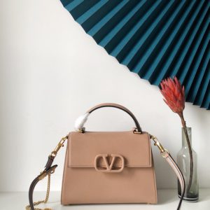 VALENTINO VLING HANDBAG<br>발렌티노 VRING 핸드백<br><i>25x17x12cm 이태리가죽</i>