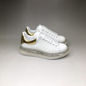 ALEXANDER MCQUEEN OVERSIZED SNEAKERS<br>알렉산더 맥퀸 오버솔 스니커즈<br><i>35-44 SIZE 최상급</i>