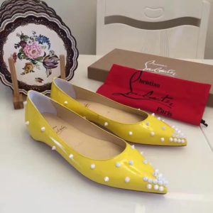 CHRISTIAN LOUBOUTIN SPIKED FLAT SHOES<br>크리스찬 루부탱 스파이크 플랫 슈즈<br><i>35-39 SIZE</i>