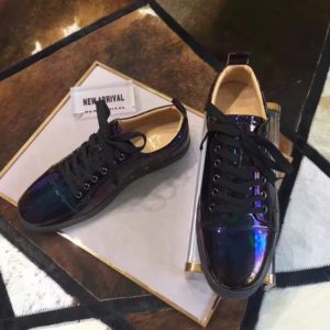 CHRISTIAN LOUBOUTIN HOLOGRAM SNEAKERS<br>크리스챤 루부탱 홀로그램 스니커즈<br><i>35-44 SIZE</i>