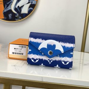 LOUIS VUITTON ESCALE VICTORINE WALLET<br>루이비통 에스칼 빅토린 지갑<br><i>12×9.5×1.5cm</i>