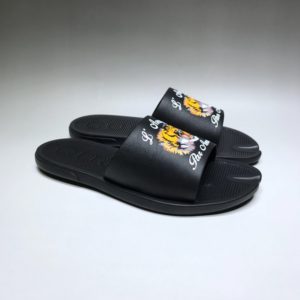 GUCCI GG SUPREME LEATHER SLIPPER 구찌 GG 슈프림 가죽 슬리퍼