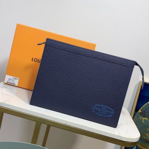 LOUIS VUITTON POCHETTE VOYAGE CLUTCH 루이비통 포쉐트 보야지 클러치