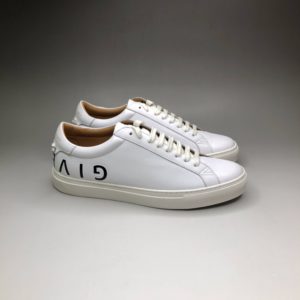 GIVENCHY URBAN STREET SNEAKERS 지방시 어반 스트리트 스니커즈