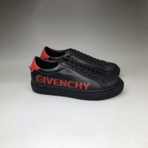 GIVENCHY URBAN STREET SNEAKERS 지방시 어반 스트리트 스니커즈