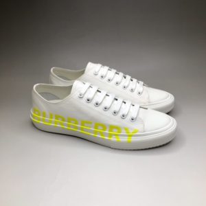 BURBERRY LOGO PRINT GABARDINE SNEAKERS 버버리 로고 프린트 개버딘 스니커즈