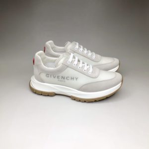 GIVENCHY SPECTRE SNEAKERS 지방시 스펙터 스니커즈