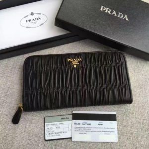 PRADA WALLET<br>프라다 여성용 장지갑<br><i>20x11cm</i>