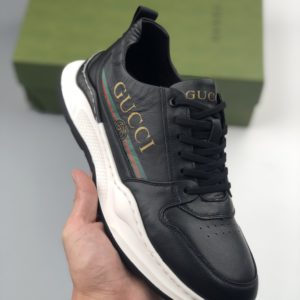 [GUCCI] 구찌 Distressed Screener sneaker 스니커즈