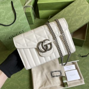 [GUCCI] 구찌 GG 마몽트 마틀라세 미니 체인숄더백 474575