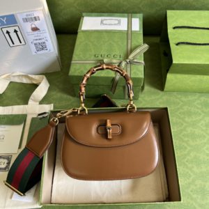 [GUCCI] 구찌 스몰 탑 뱀부 핸드백 675797