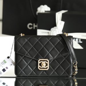 [CHANEL] 샤넬 Chanel 21k 드릴버클 플랩백