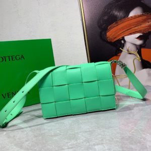 [BOTTEGA VENETA] 보테가 베네타 브릭 카세트 숄더백