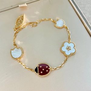 [Van Cleef & Arpels] 반클리프 아펠 럭키 스프링 브레이슬릿