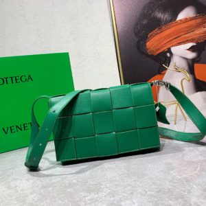 [BOTTEGA VENETA] 보테가 베네타 브릭 카세트 숄더백