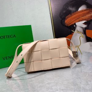 [BOTTEGA VENETA] 보테가 베네타 브릭 카세트 숄더백