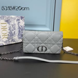 [Dior] 디올 Caro 미디엄 백 블랙 퀼트 매크로까나쥬 송아지 가죽