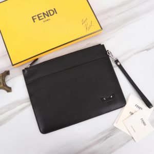 [FENDI] 펜디 나파소가죽 클러치